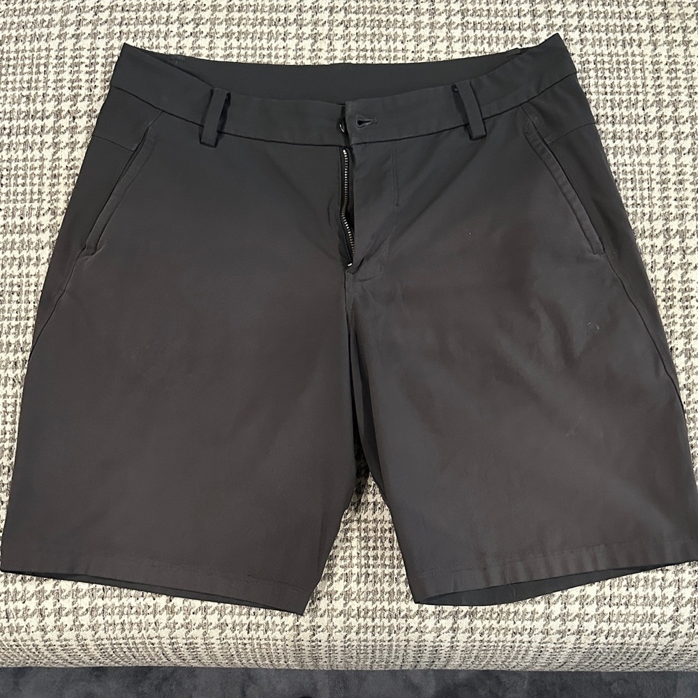 lululemon athletica Men's Dark Gray Flat Front Shorts
